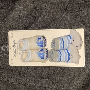 Baby rattle sock